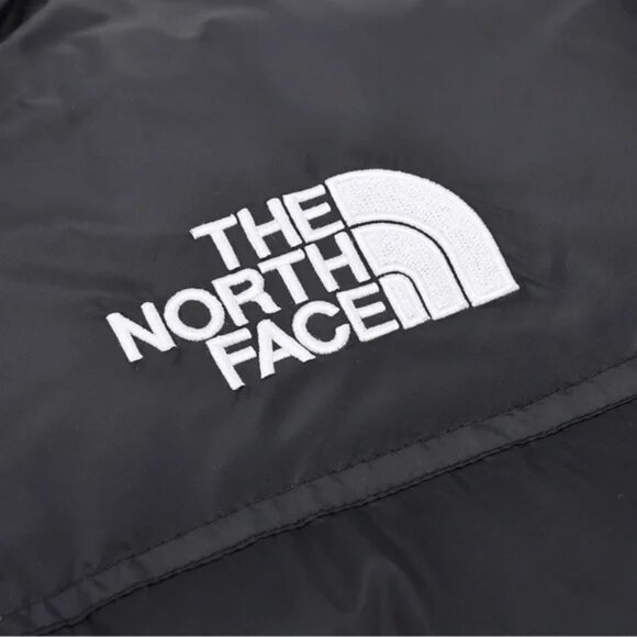 The North Face 1996 Retro Nuptse 700 Fill Packable Jacket - Picture 9 of 9